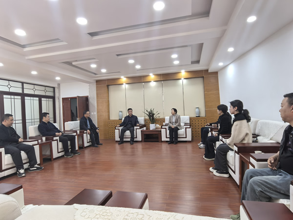 隴運(yùn)集團(tuán)潤華旅游客運(yùn)公司、晟游天下旅行社與隴南師范學(xué)院歷史文化與旅游學(xué)院達(dá)成見習(xí)合作意向